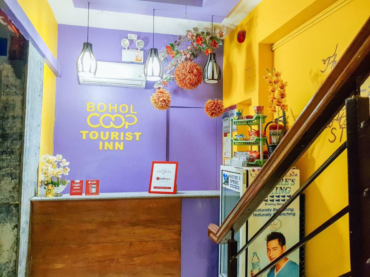 Hotel Reddoorz Near Ramiro Community Hospital Totolan Esterno foto