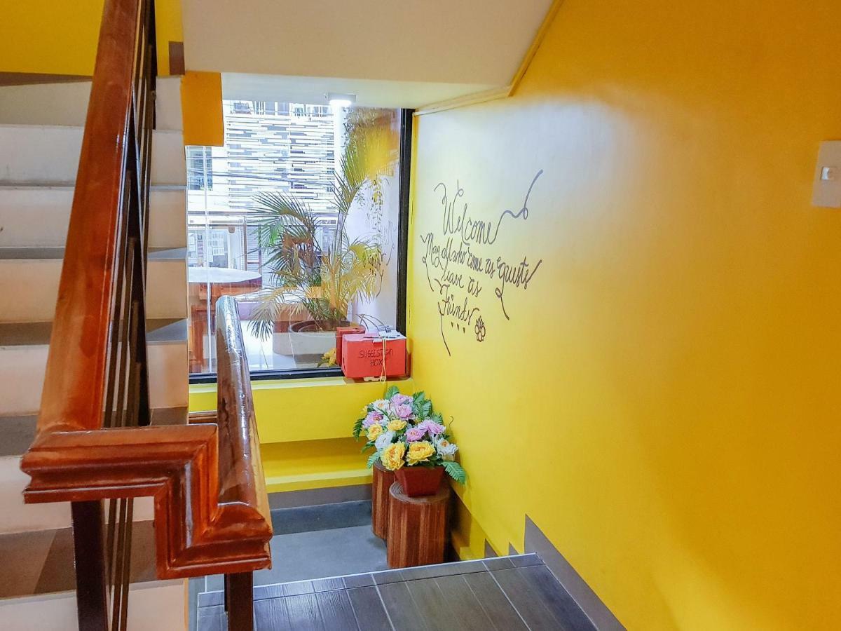 Hotel Reddoorz Near Ramiro Community Hospital Totolan Esterno foto